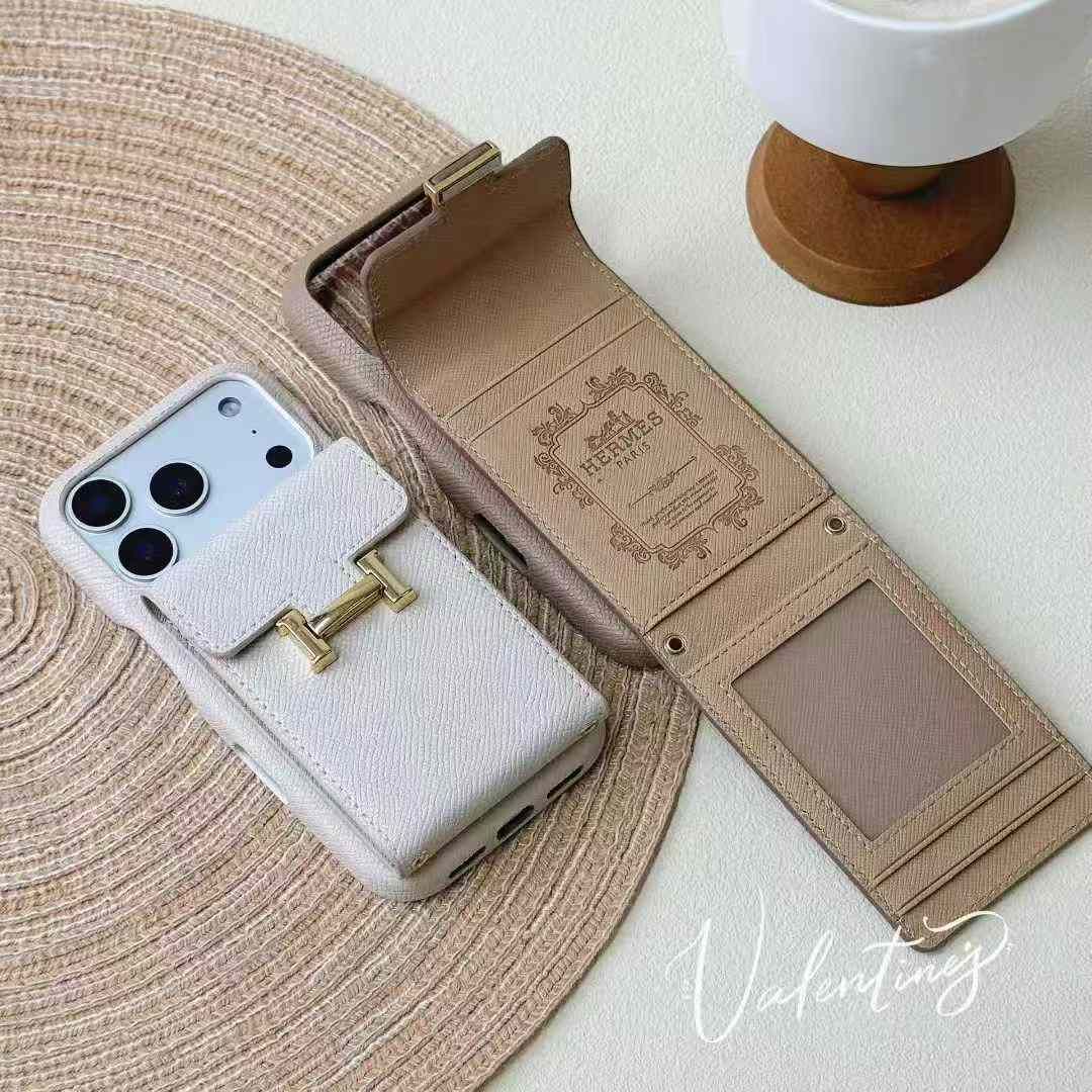 エルメスiPhone17/16/15/14/13ケース