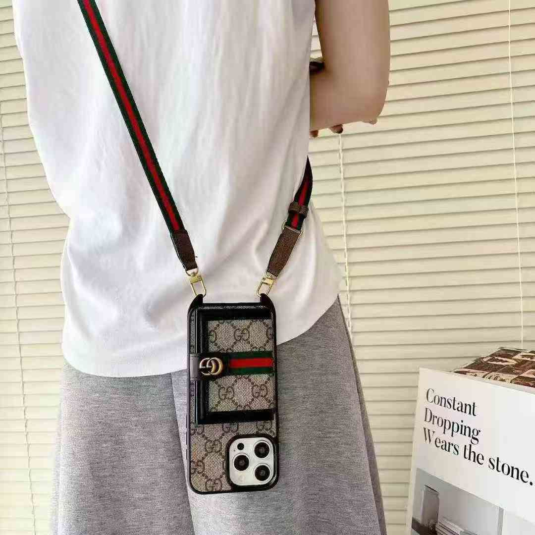 グッチ iPhone17/16/15/14/13/12/11ケース