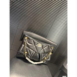 シャネル チェーンバッグ トートバッグ オシャレ A31836