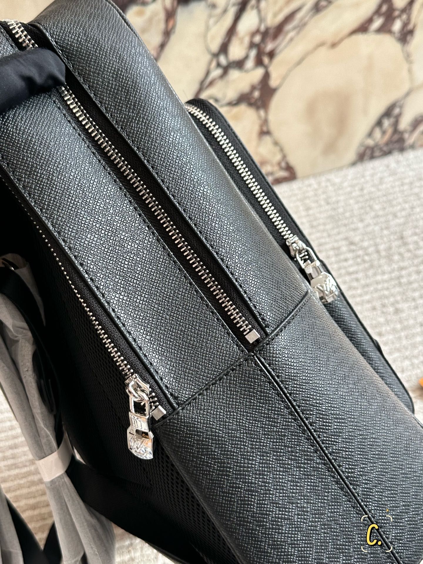 ルイヴィトン バックパック クラシック メンズ 高級 A31835