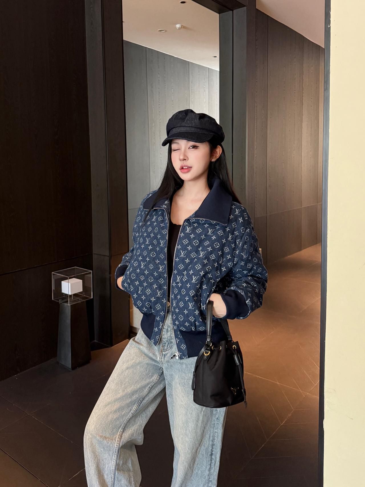 ルイヴィトン 綿入りジャケット レディース向け カジュアル A31834