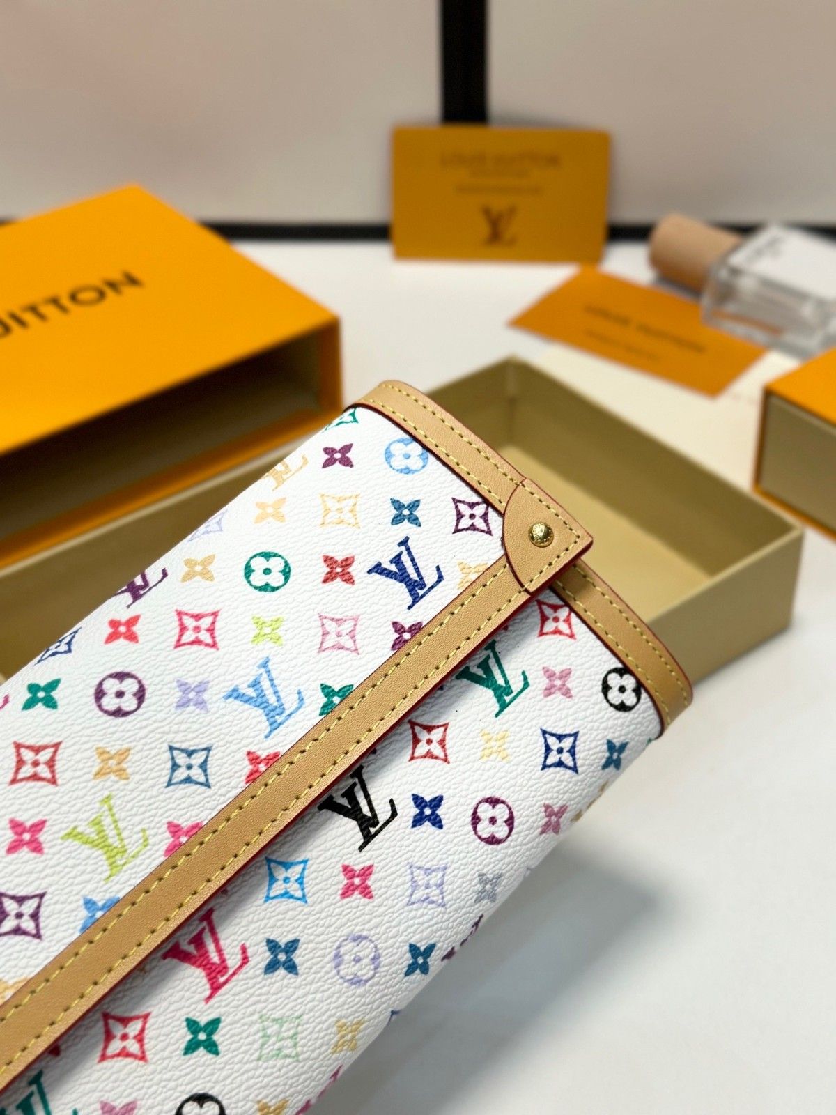 ルイヴィトン 長財布 クラシック A31827