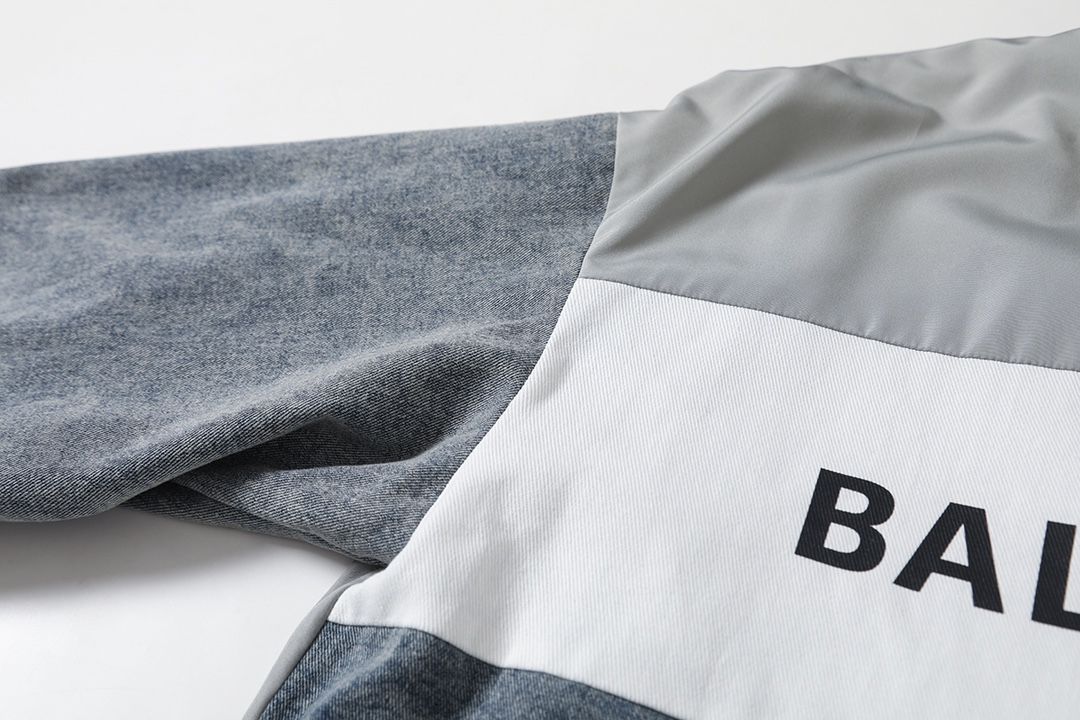 バレンシアガ ジャケット BLCG 25FW ゆったり A31833