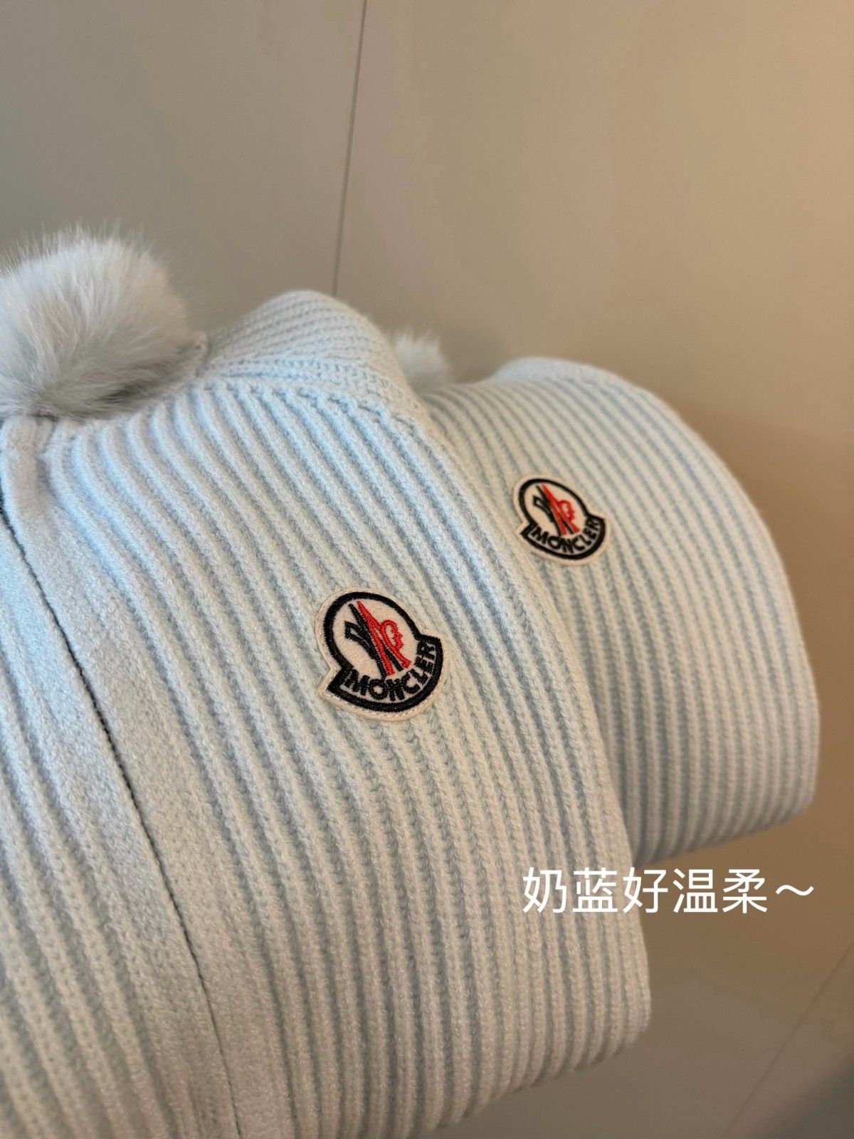 モンクレール ジャケット ニット レディース 可愛い A31830