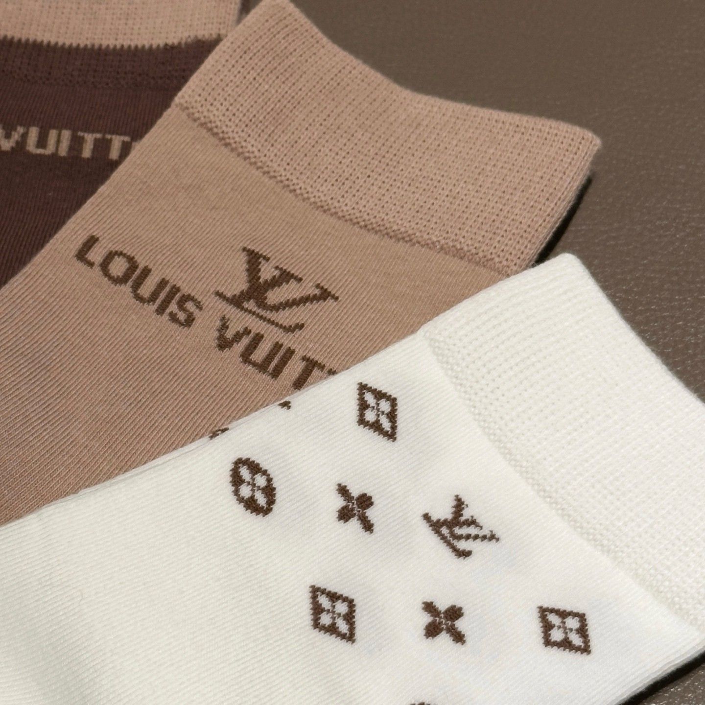 ルイヴィトン 靴下 4足セット A31853
