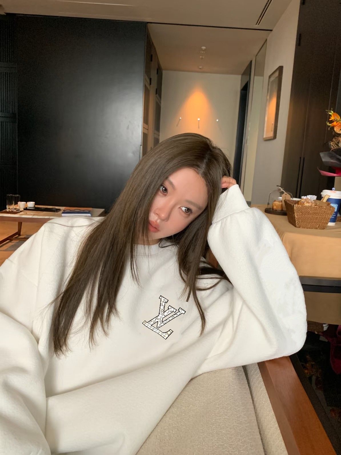 ルイヴィトン トレーナー スウェットシャツ 刺繍 A31844