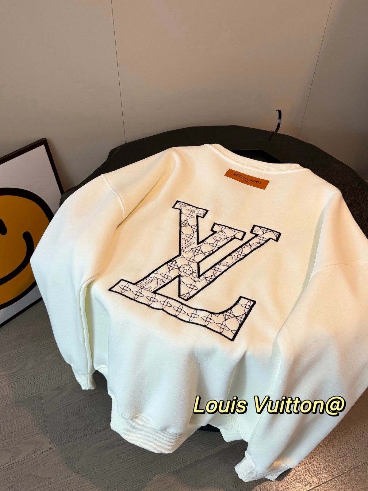 ルイヴィトン トレーナー スウェットシャツ 刺繍 A31844