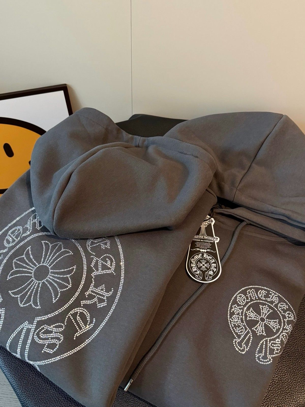 クロムハーツ パーカー 高級感 ゆったり A31847