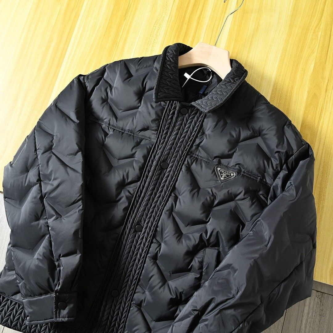 プラダ ダウンジャケット メンズ 高品質 A31829