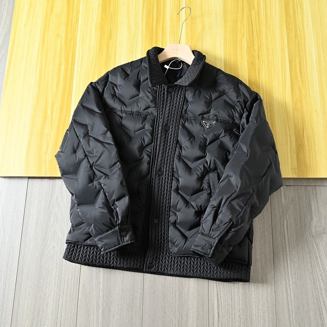 プラダ ダウンジャケット メンズ 高品質 A31829