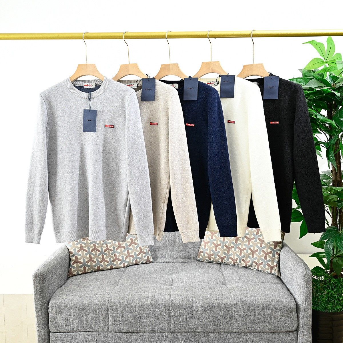 プラダ セーター プルオーバー メンズ A31828