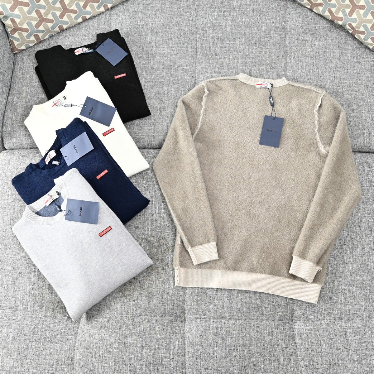 プラダ セーター プルオーバー メンズ A31828