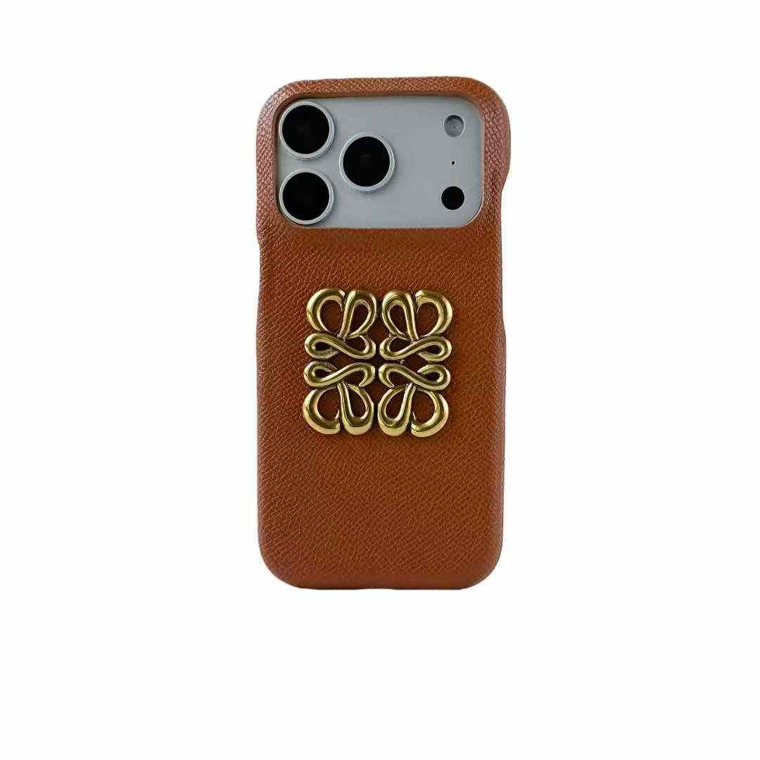 ロエベiPhone17/16/15/14/13ケース