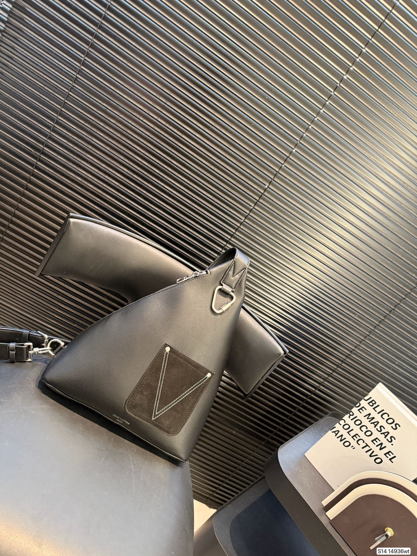 ルイヴィトン ルイヴィトン ボディバッグ ウエストバッグ A31868