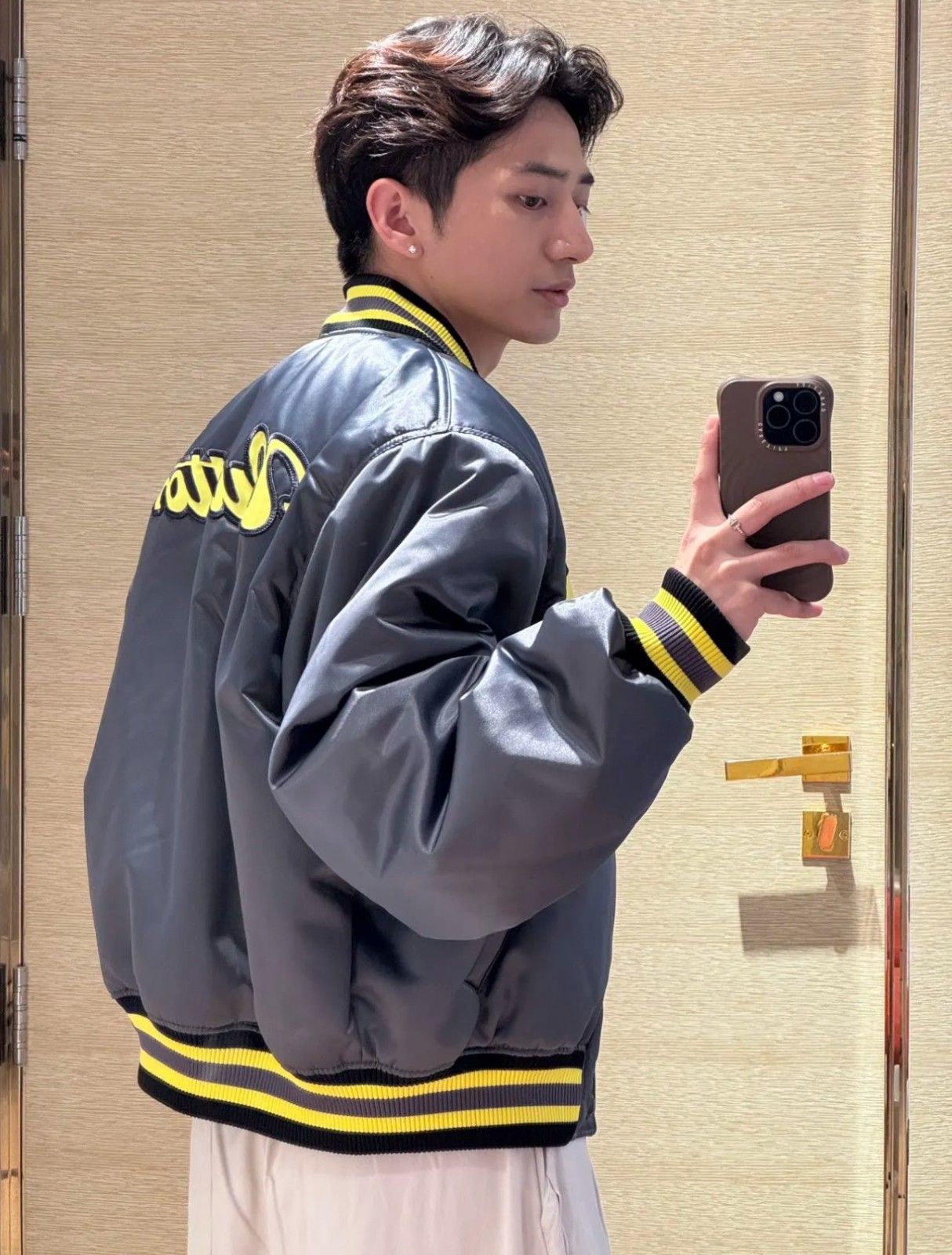 ルイヴィトン スタジャン 中綿入れ カジュアル A31866