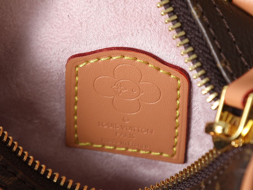 ルイヴィトン Nano Speedy ショルダーバッグ 高級感  A31869