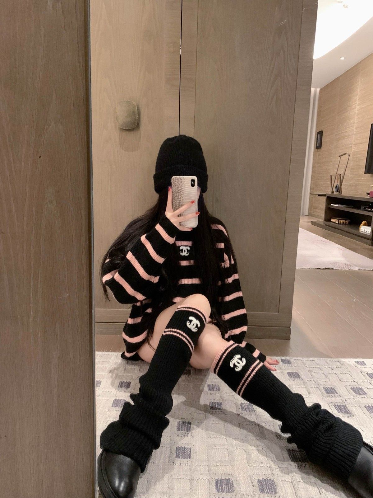 シャネル セーターとループソックスの組み合わせ 可愛い A31876