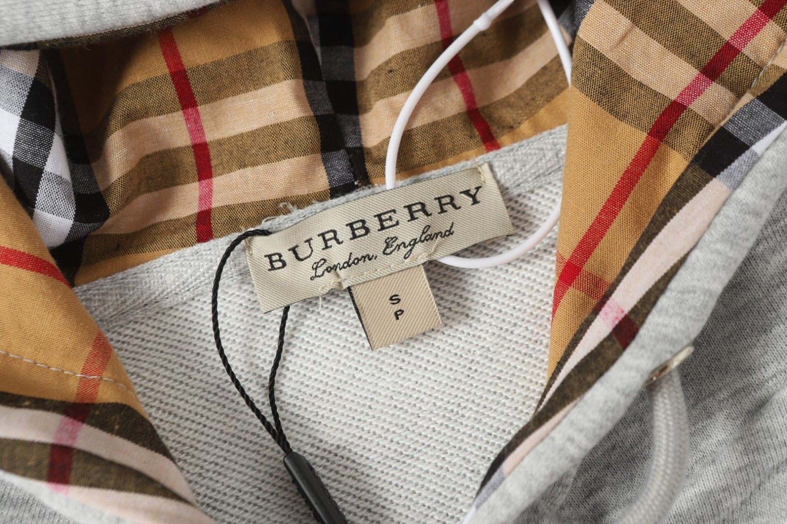 バーバリー エンブロイダリー パーカー A31879