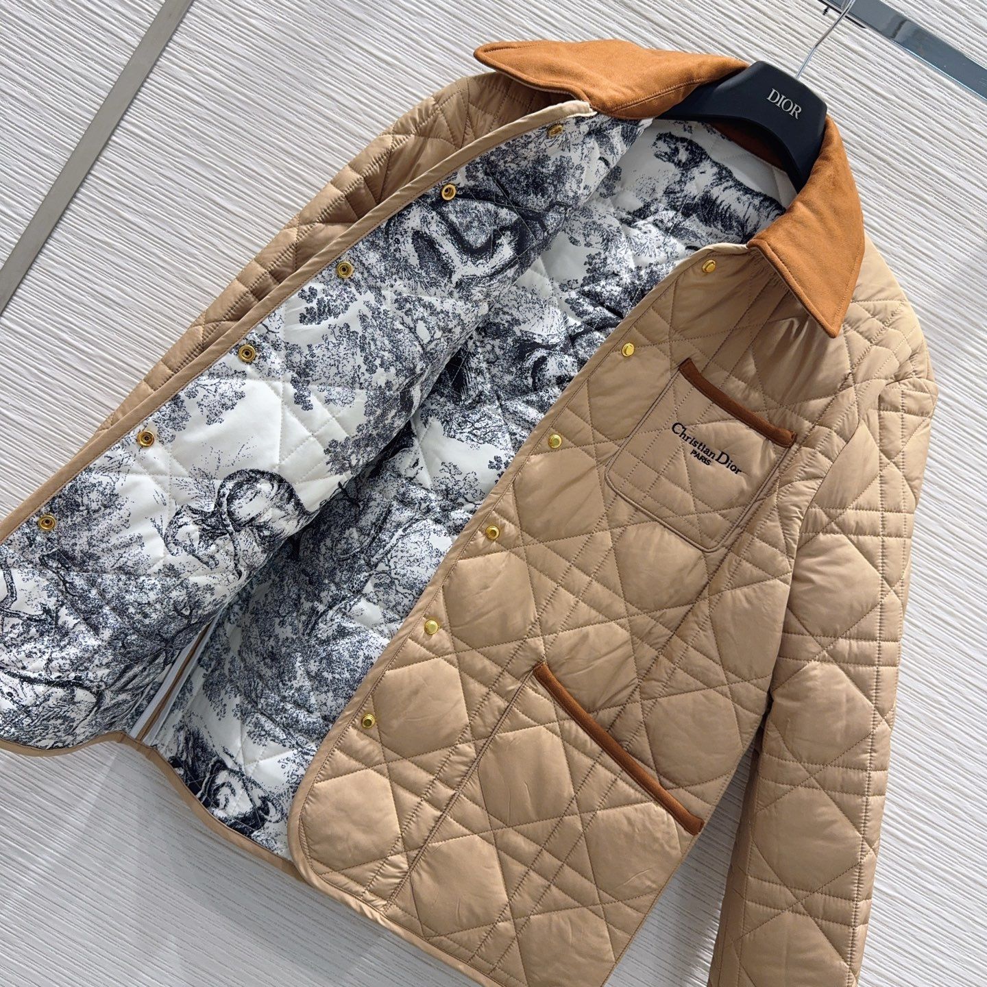 ディオール 綿入りジャケット レディース向け カジュアル A31885