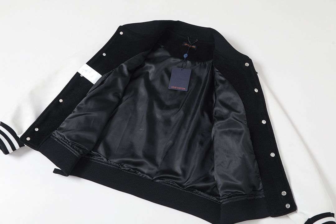 ルイヴィトン スタジャン 男女兼用 カジュアル A31884