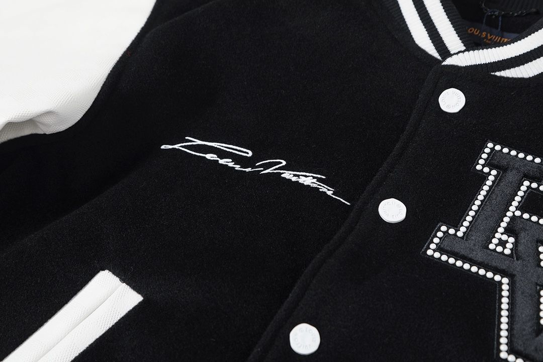 ルイヴィトン スタジャン 男女兼用 カジュアル A31884