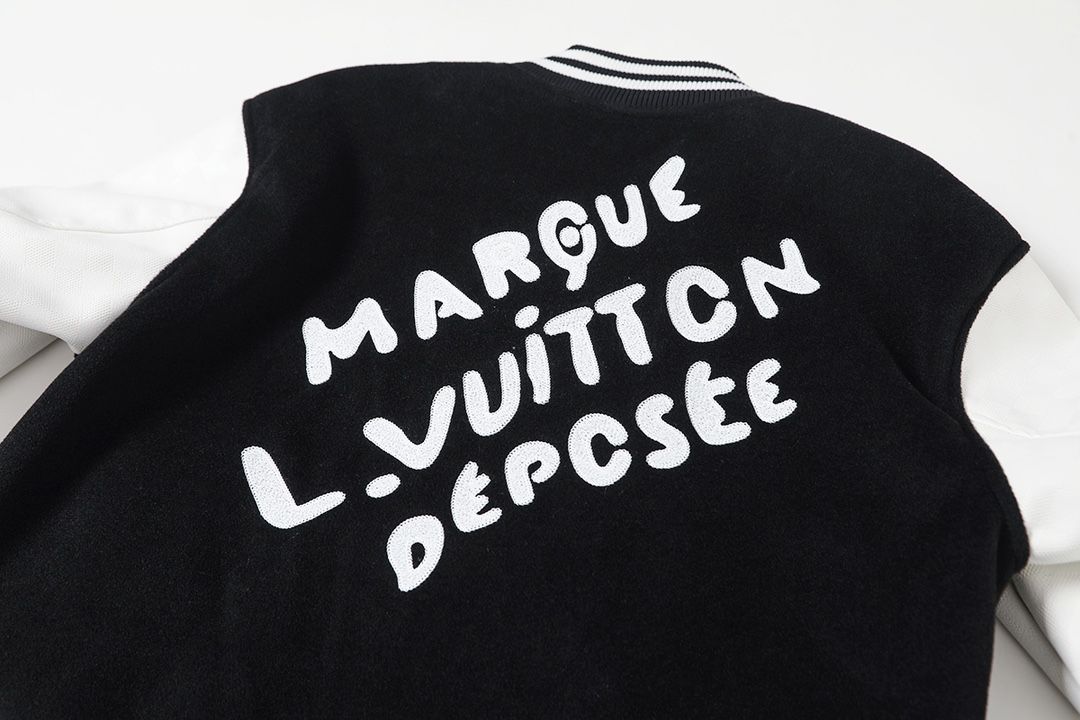 ルイヴィトン スタジャン 男女兼用 カジュアル A31884