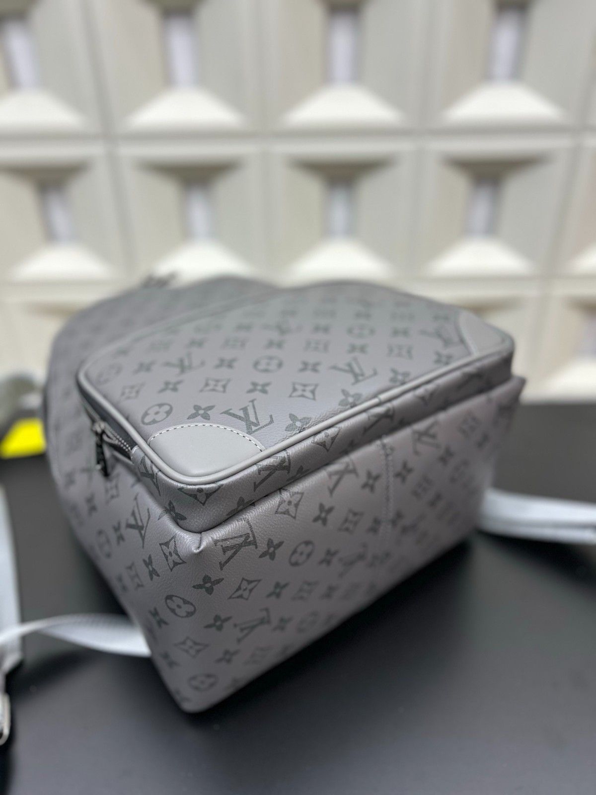 ルイヴィトン LV Discovery バックパック メンズ A31882