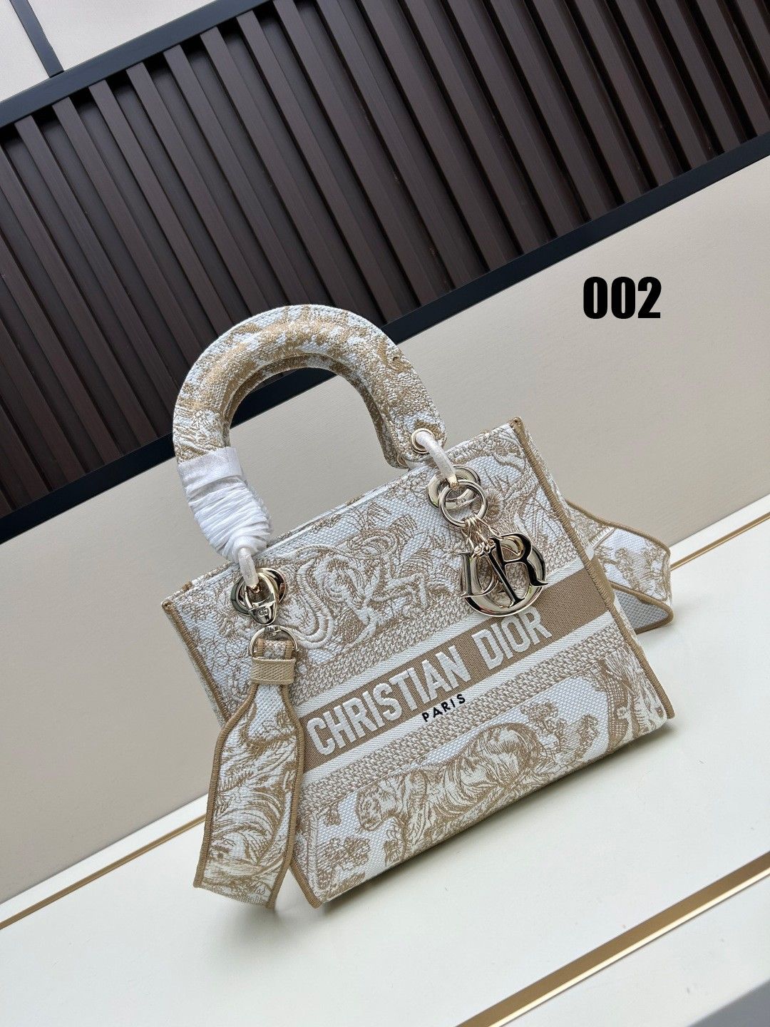 ディオール ハンドバッグ ショルダーバッグ 高品質 刺繍 A31898