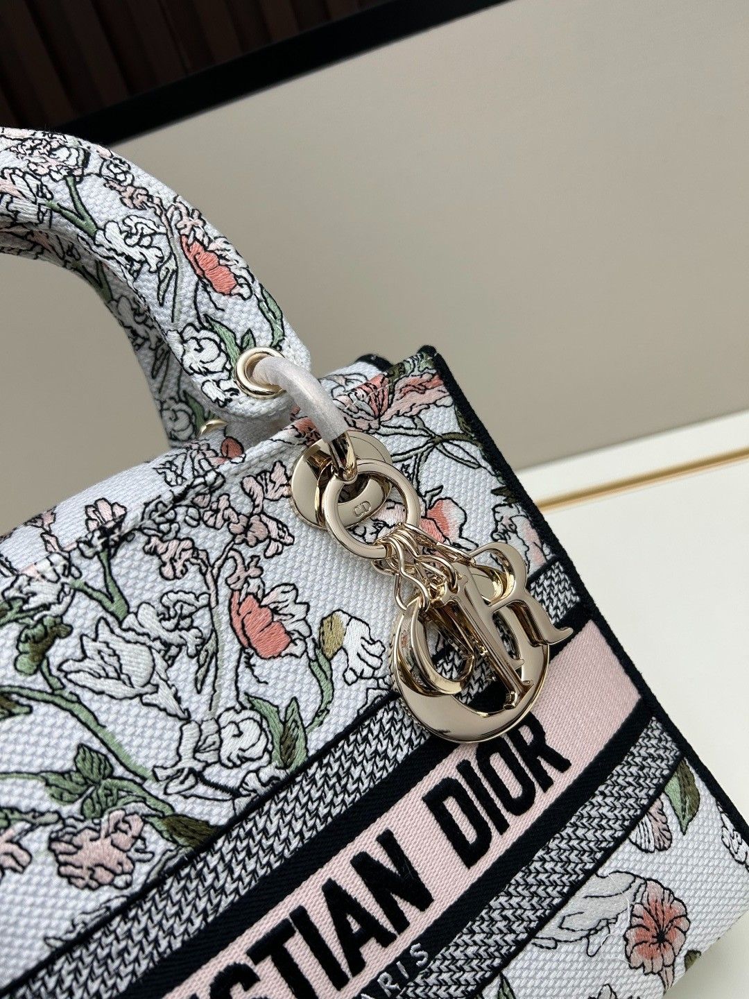 ディオール ハンドバッグ ショルダーバッグ 高品質 刺繍 A31898