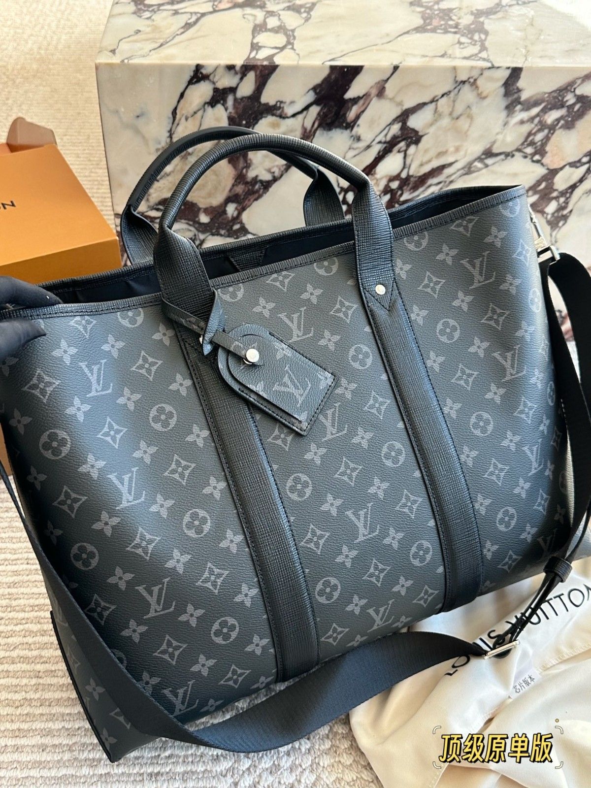 ルイヴィトン トートバッグ Sac Plat 24H 大容量 高級 A31896