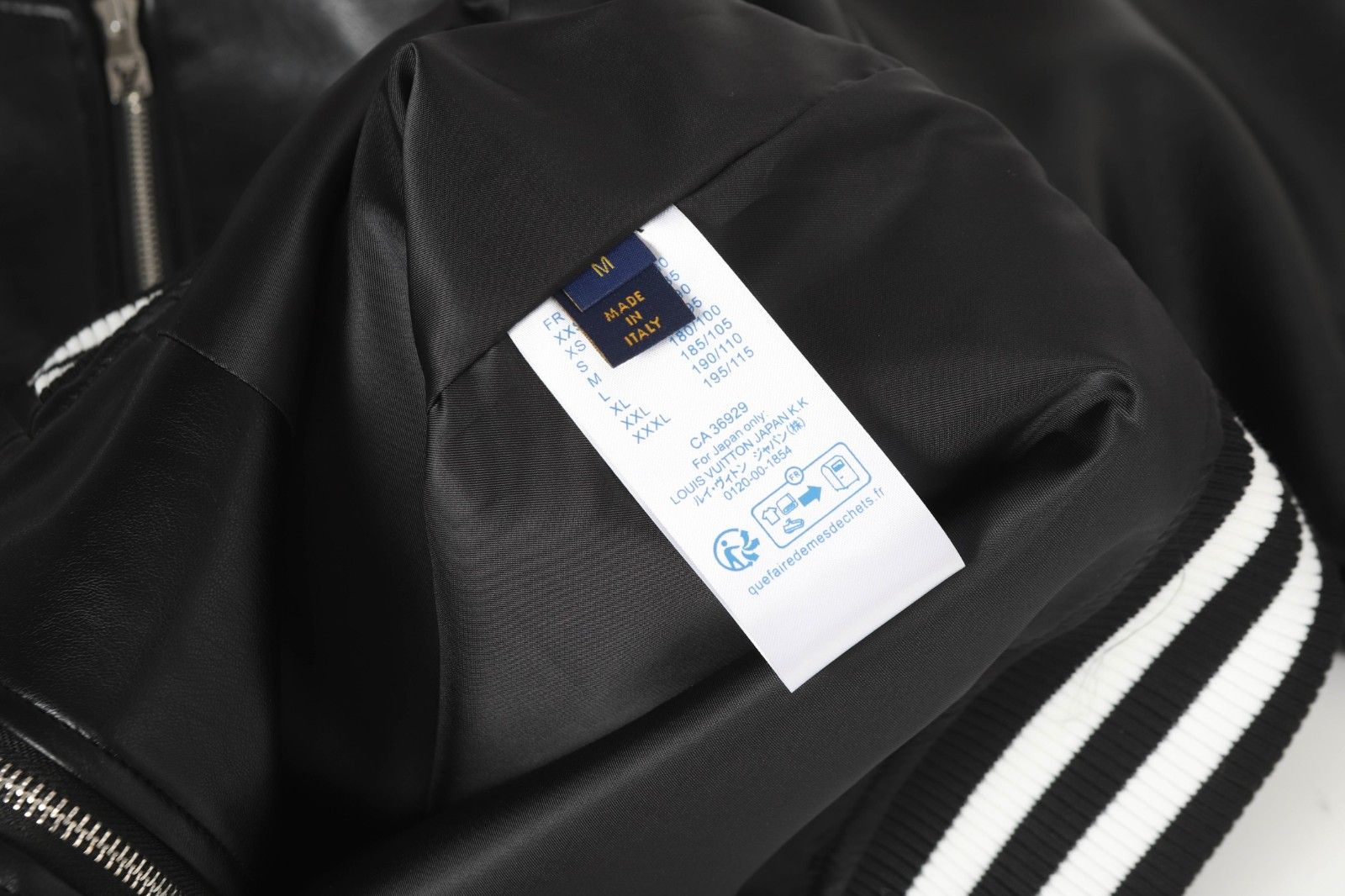 ルイヴィトン スタジャン 男女兼用 カッコイイ A31910