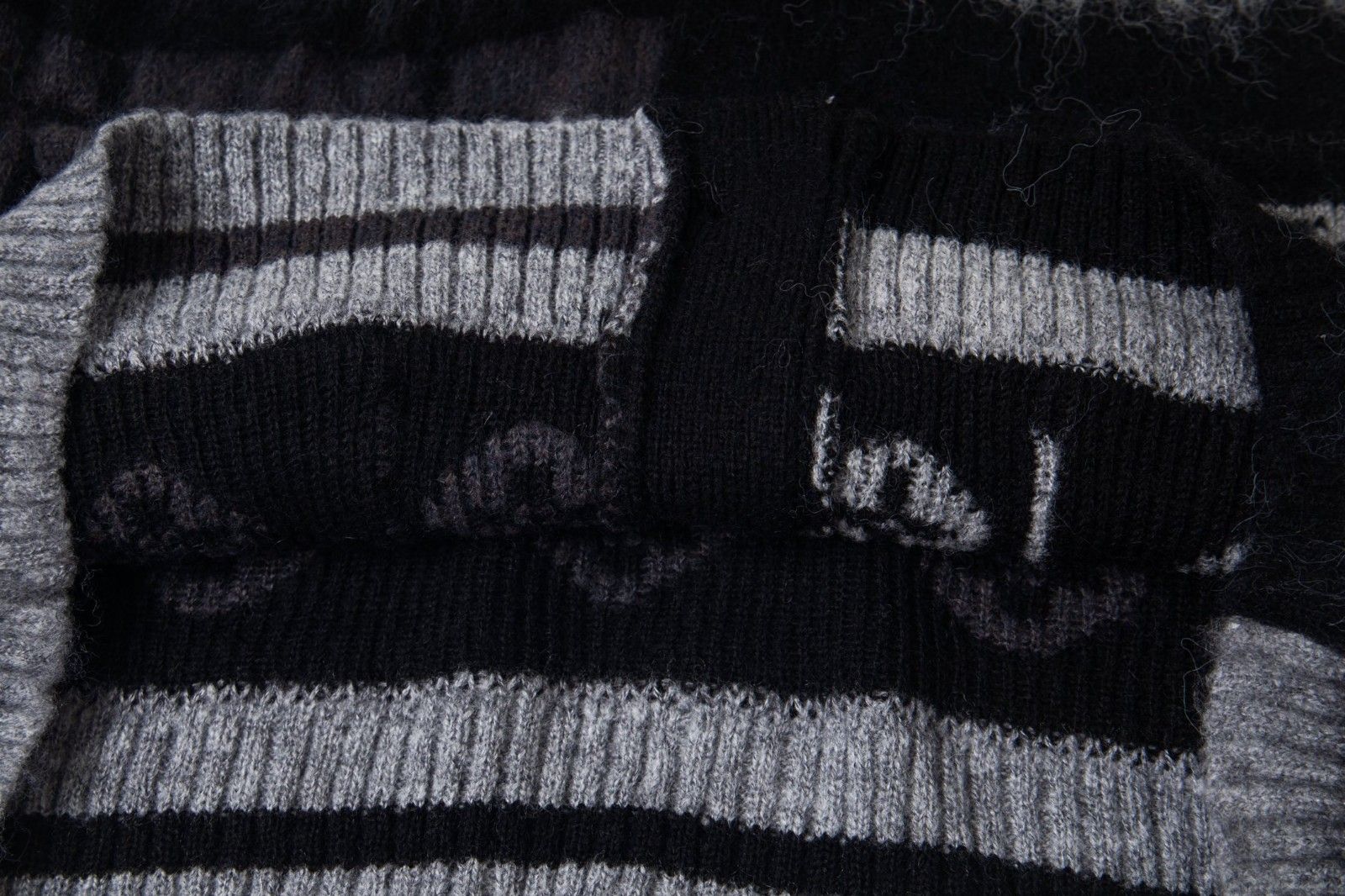 ルイヴィトン ニットカーディガン 高品質 A31906