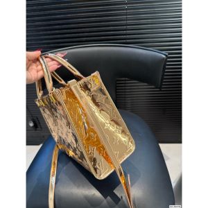 ルイヴィトン LV onthego トートバッグ A31903