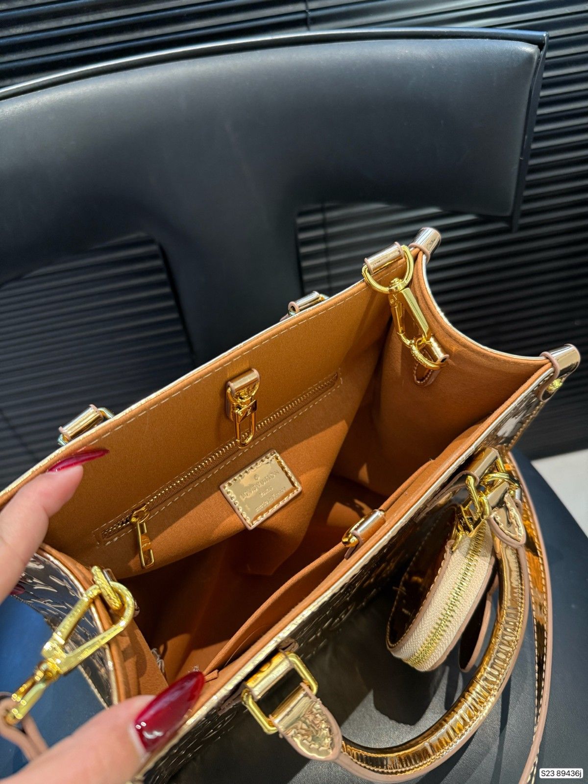 ルイヴィトン LV onthego トートバッグ A31903