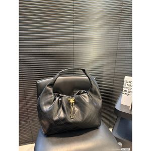 シャネル ホーボーバッグ 人気 オシャレ A31900