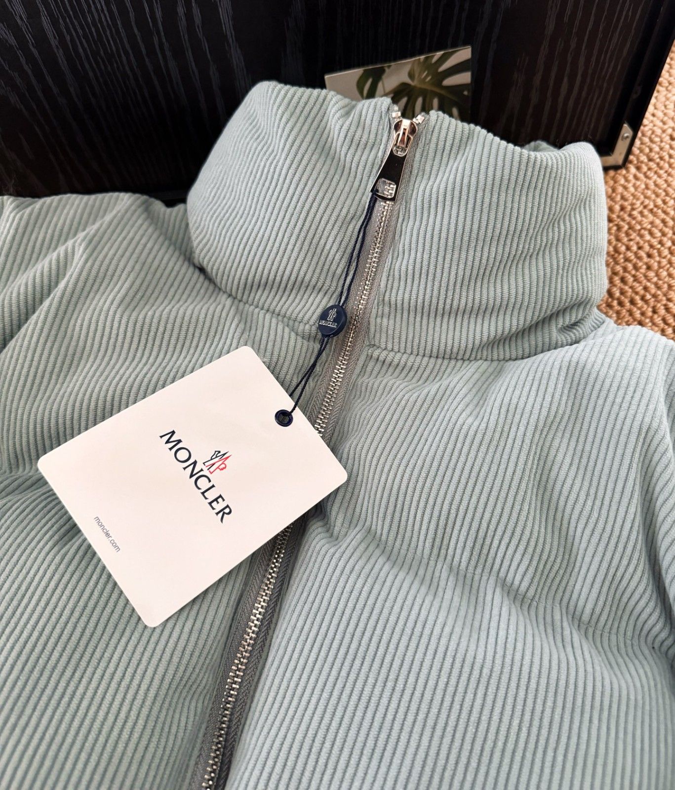 モンクレール コール天の綿入りジャケット レディース A31922