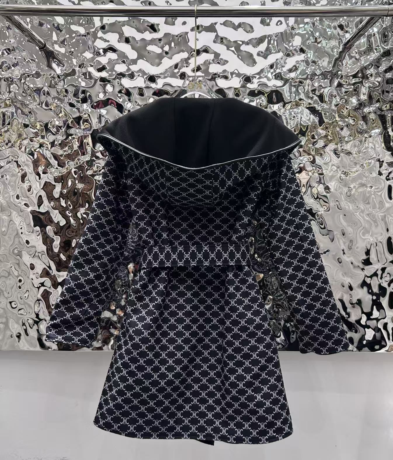 セリーヌ コート レディース向け オシャレ A31932