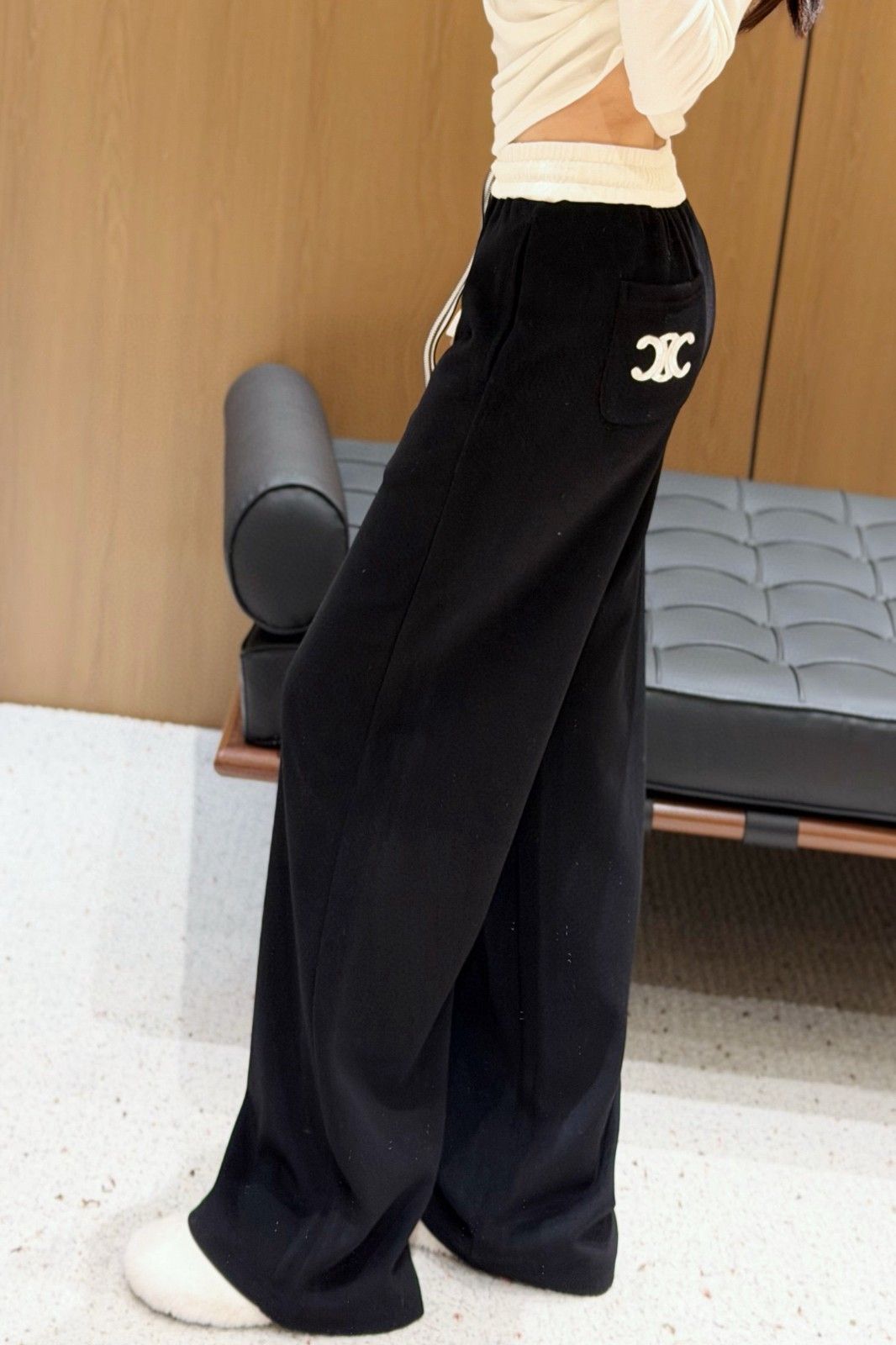 セリーヌ カジュアルパンツ レディース A31920