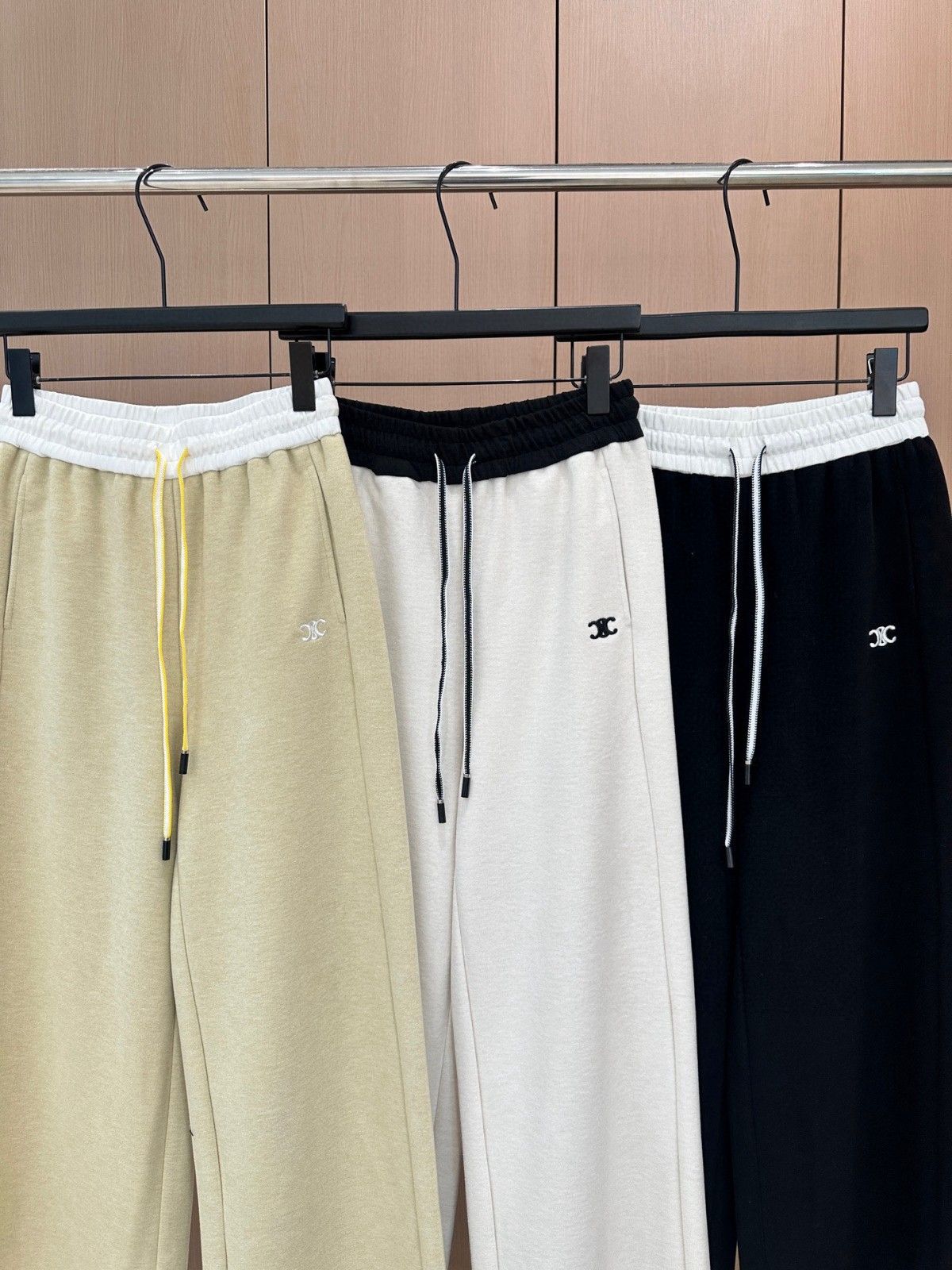 セリーヌ カジュアルパンツ レディース A31920