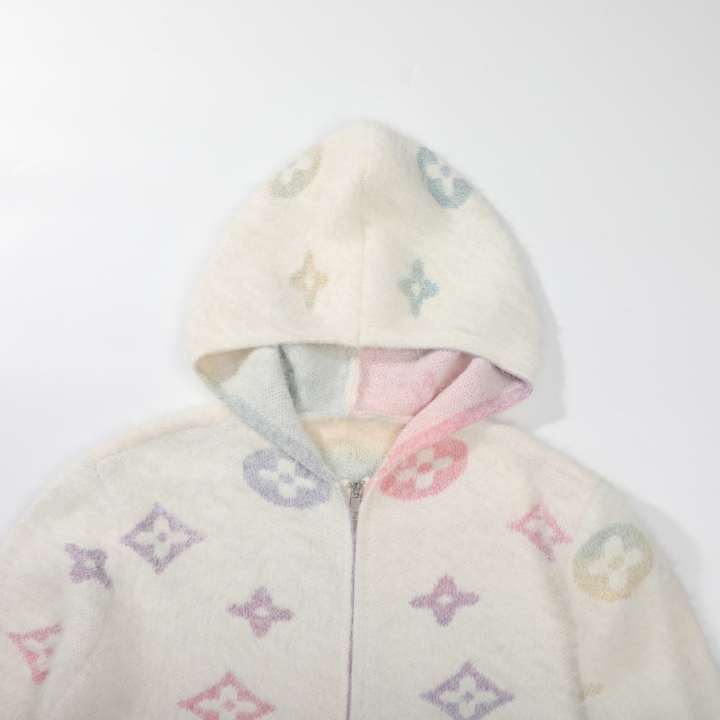 ルイヴィトン ジップ付きフード付きニットアウター A31930