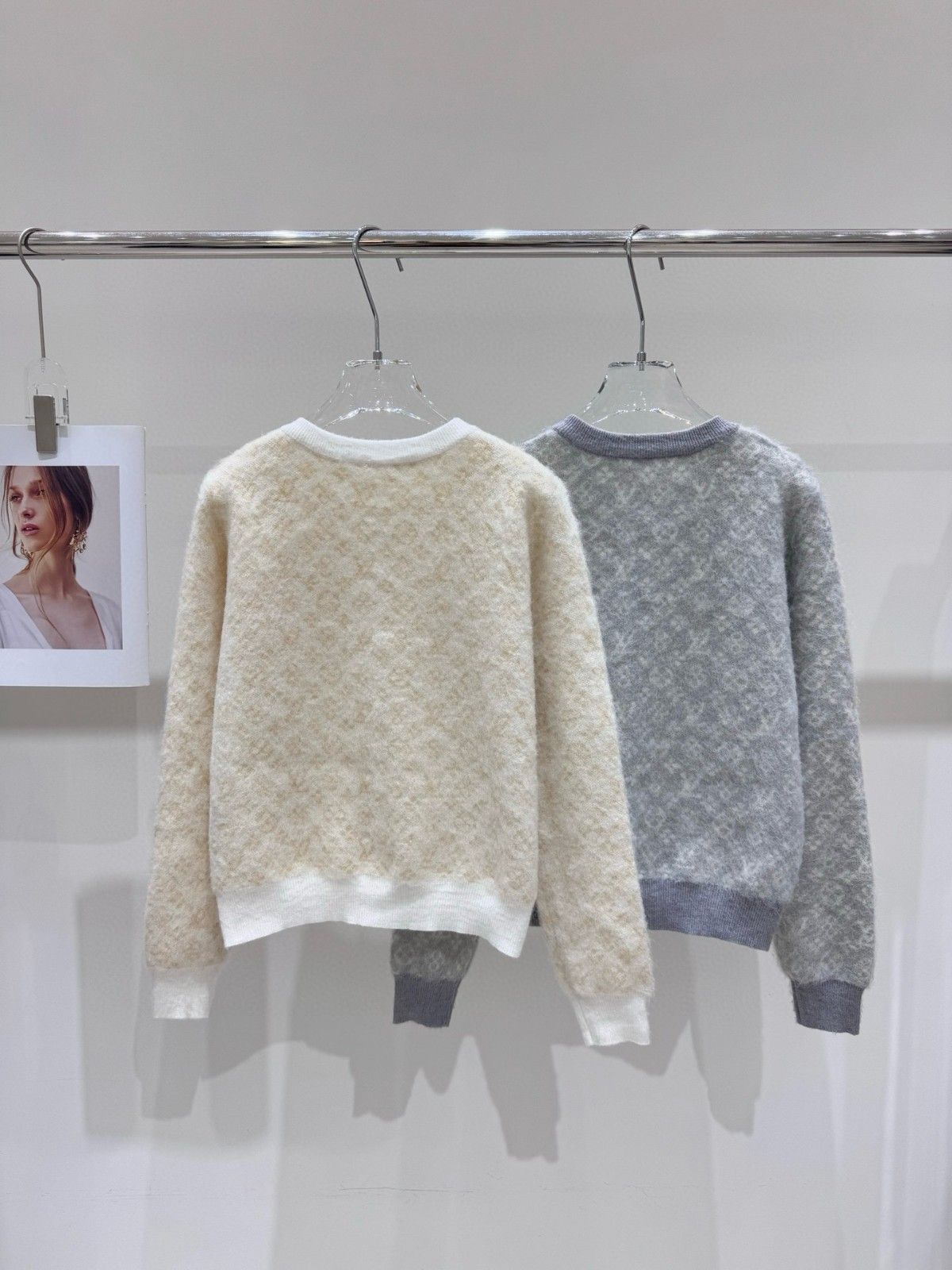 ルイヴィトン クルーネックの長袖カーディガン フリーサイズ A31921