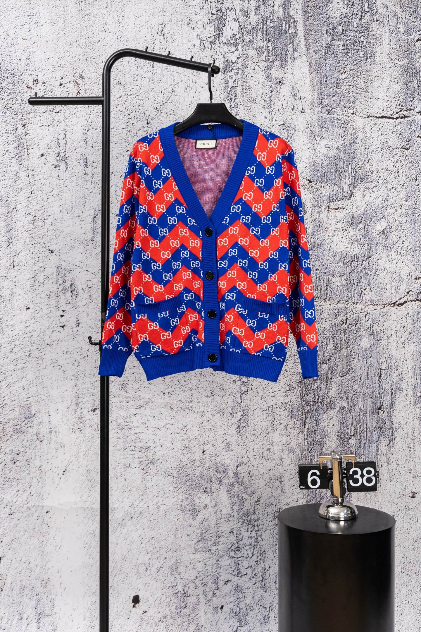 グッチ ニットのVネックカーディガン カジュアル A31929