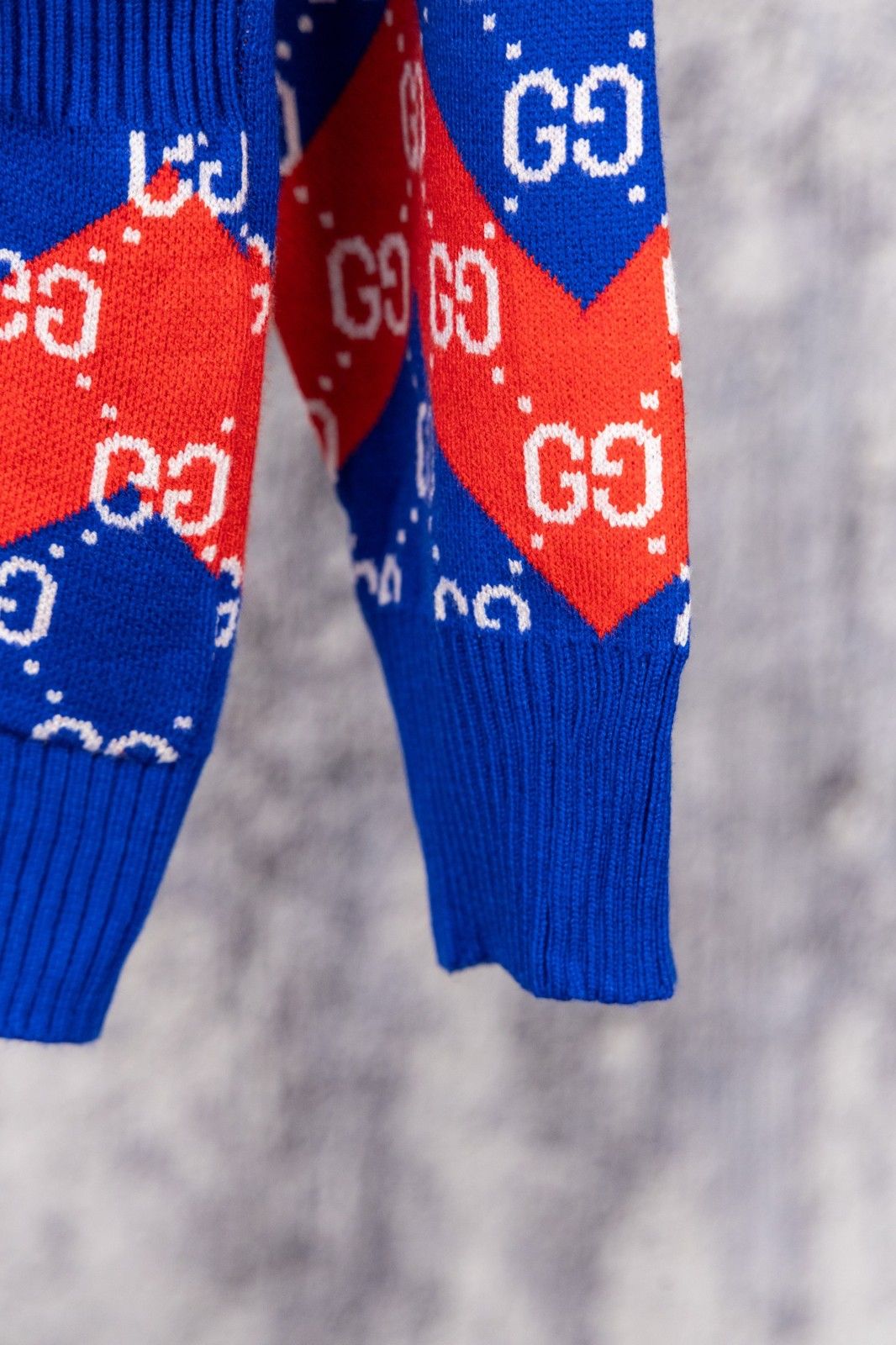 グッチ ニットのVネックカーディガン カジュアル A31929