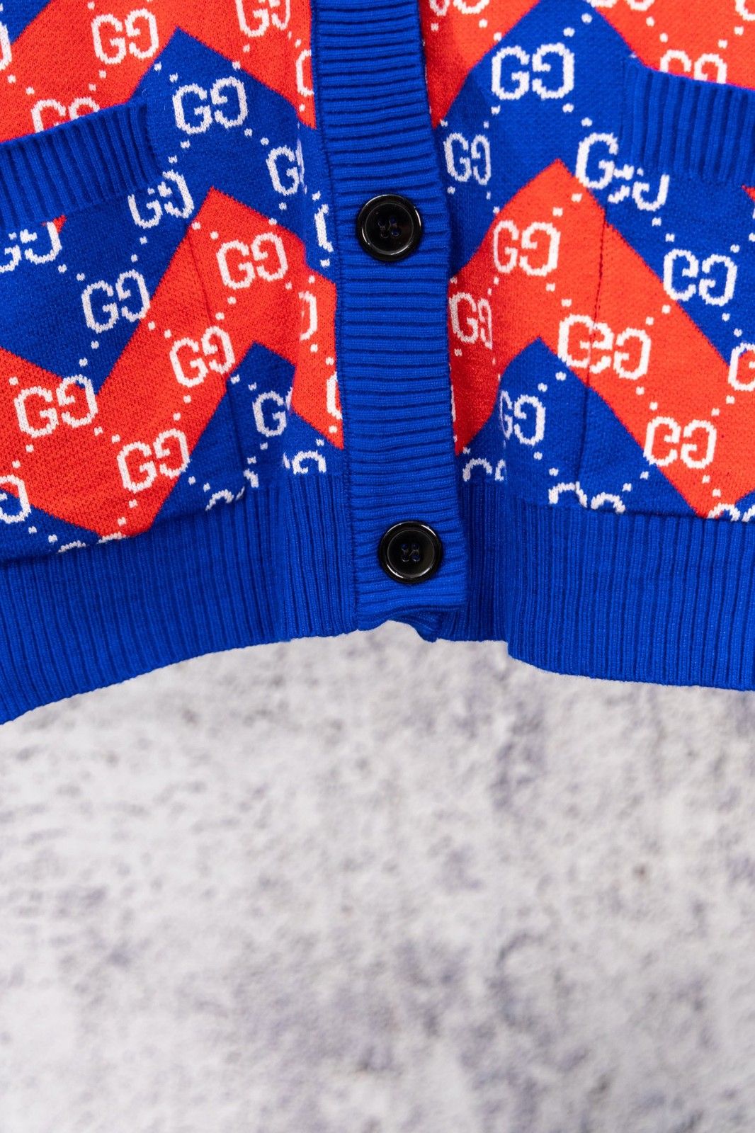 グッチ ニットのVネックカーディガン カジュアル A31929