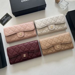 シャネル 長財布 キャビアレザーの二つ折り長財布 A31919