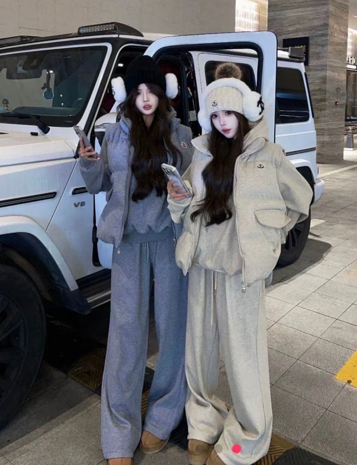 モンクレール ベスト・パーカー・スウェットパンツのお得な3点セット A31926