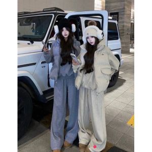 モンクレール ベスト・パーカー・スウェットパンツのお得な3点セット A31926