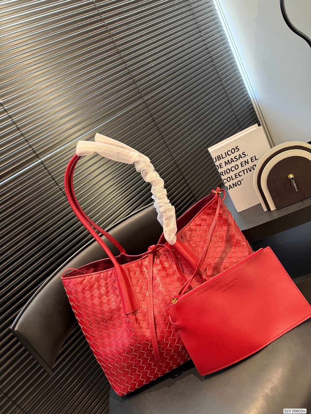 ボッテガ・ヴェネタ トートバッグ シンプル 通勤 A31938