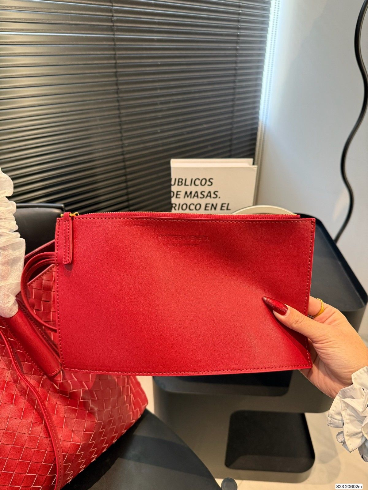 ボッテガ・ヴェネタ トートバッグ シンプル 通勤 A31938