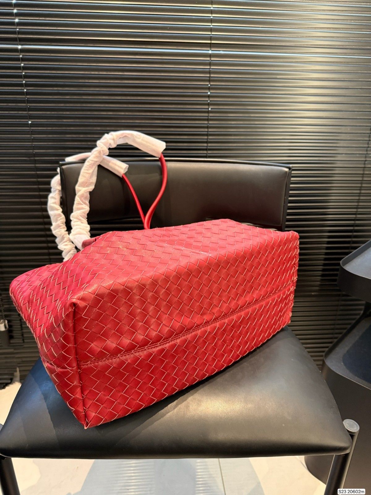 ボッテガ・ヴェネタ トートバッグ シンプル 通勤 A31938